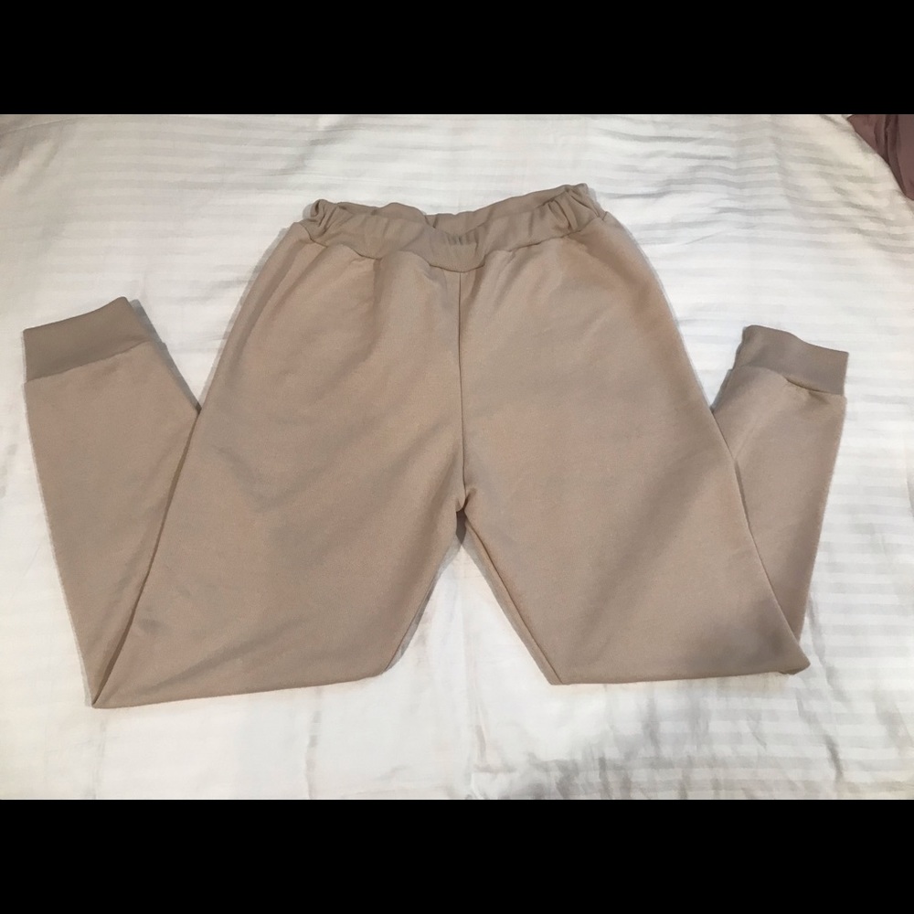 Drawstring Cropped Tracksuit - Picture 5 of 10